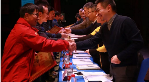 歲末迎春丨滬、浙、閩三地的年會是怎樣的？小f告訴你