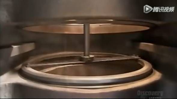 比人還大的大型閥門是怎么制造出來的？-