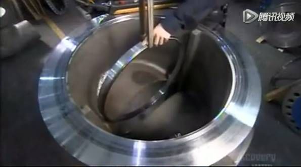 比人還大的大型閥門是怎么制造出來的？-